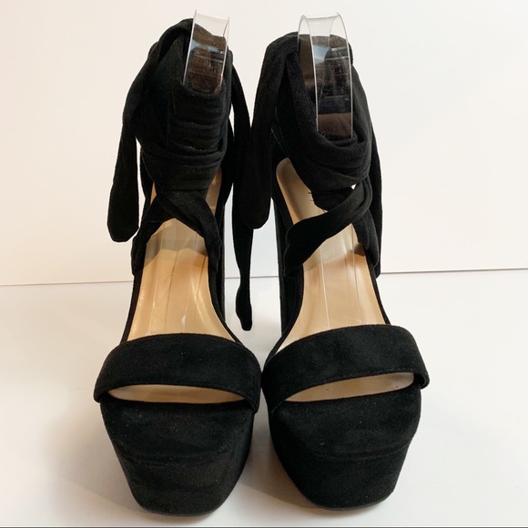 Nasty Gal Chunky Heel Velvet Finish Tie Up Shoe Size 9 Black - Picture 3 of 12